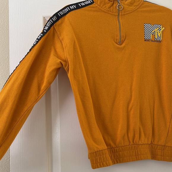 ✨SOLD✨MTV Pullover Sweatshirt 1/4 Zip - Picture 4 of 6